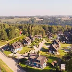 Kaszuby, Dom Kaszubski Nad Jeziorem Danielowa Dolina * Szymbark (Pomerania)
