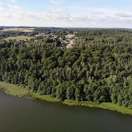 Kaszuby, Dom Kaszubski Nad Jeziorem Danielowa Dolina