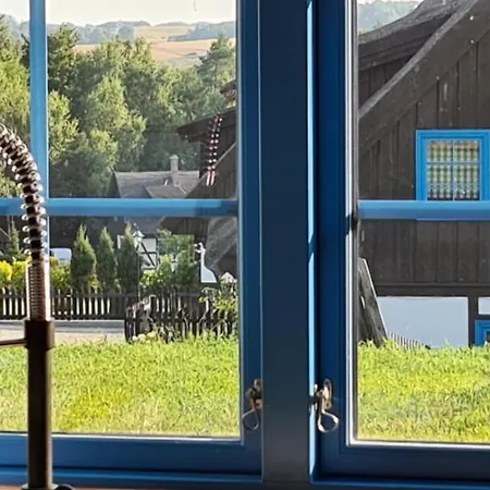 Kaszuby, Dom Kaszubski Nad Jeziorem Danielowa Dolina 심바르크