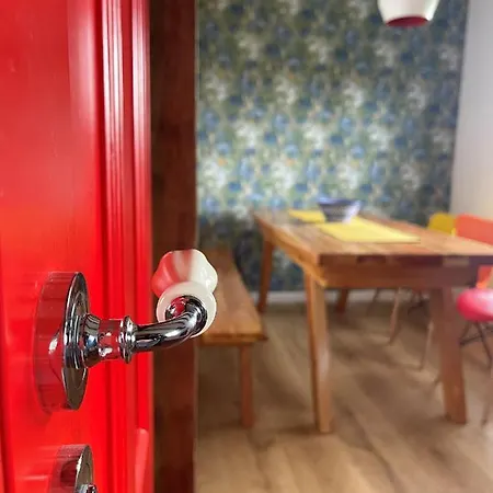 度假居 Kaszuby, Dom Kaszubski Nad Jeziorem Danielowa Dolina *