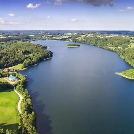 Kaszuby, Dom Kaszubski Nad Jeziorem Danielowa Dolina