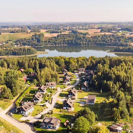 Kaszuby, Dom Kaszubski Nad Jeziorem Danielowa Dolina Prázdninový dům