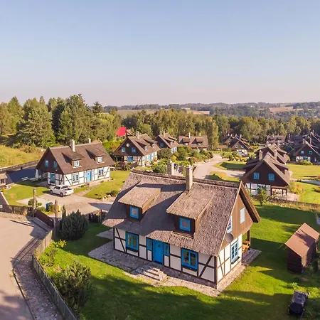 Prázdninový dům Kaszuby, Dom Kaszubski Nad Jeziorem Danielowa Dolina Szymbark (Pomerania)