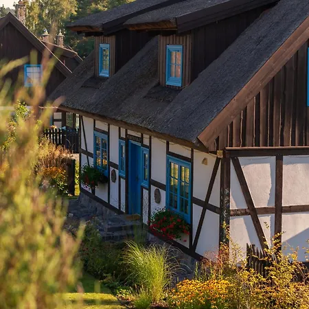 Kaszuby, Dom Kaszubski Nad Jeziorem Danielowa Dolina Casa vacanze *