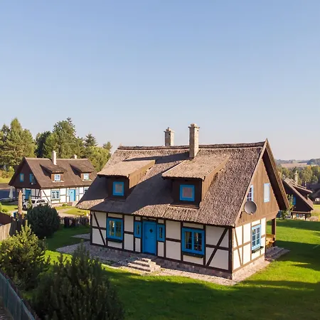 Prázdninový dům Kaszuby, Dom Kaszubski Nad Jeziorem Danielowa Dolina Szymbark (Pomerania)