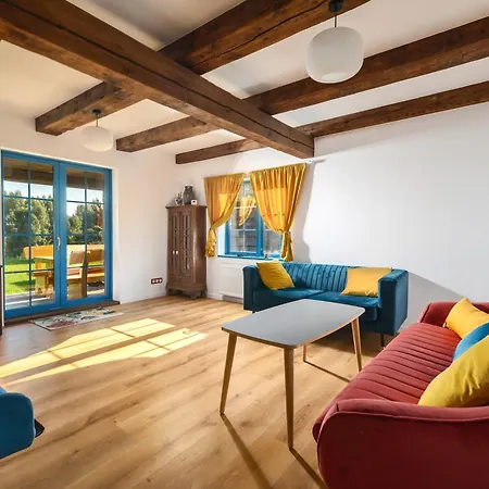 度假居 Kaszuby, Dom Kaszubski Nad Jeziorem Danielowa Dolina *