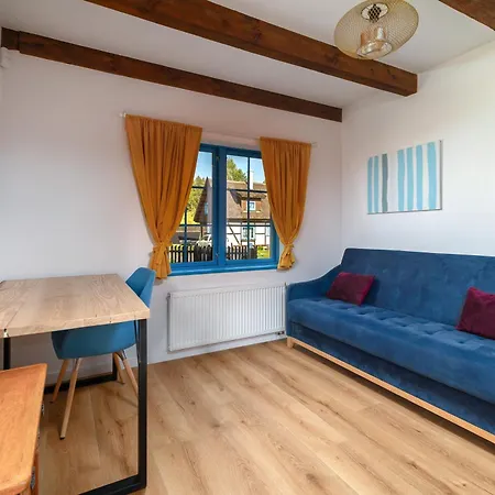 Kaszuby, Dom Kaszubski Nad Jeziorem Danielowa Dolina Casa vacanze *