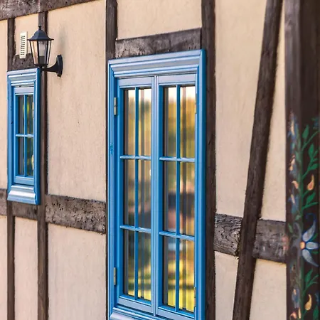 Kaszuby, Dom Kaszubski Nad Jeziorem Danielowa Dolina 度假居 兹姆巴克