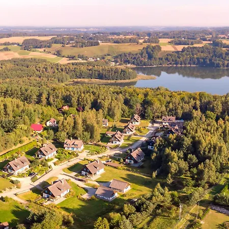 Kaszuby, Dom Kaszubski Nad Jeziorem Danielowa Dolina Prázdninový dům