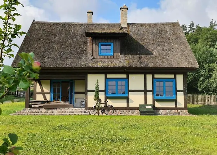 Kaszuby, Dom Kaszubski Nad Jeziorem Danielowa Dolina Prázdninový dům