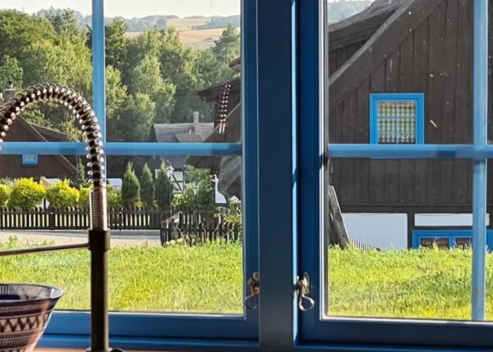 Kaszuby, Dom Kaszubski Nad Jeziorem Danielowa Dolina Szymbark (Pomerania)