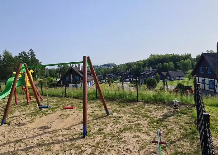 Feriehus Kaszuby, Dom Kaszubski Nad Jeziorem Danielowa Dolina