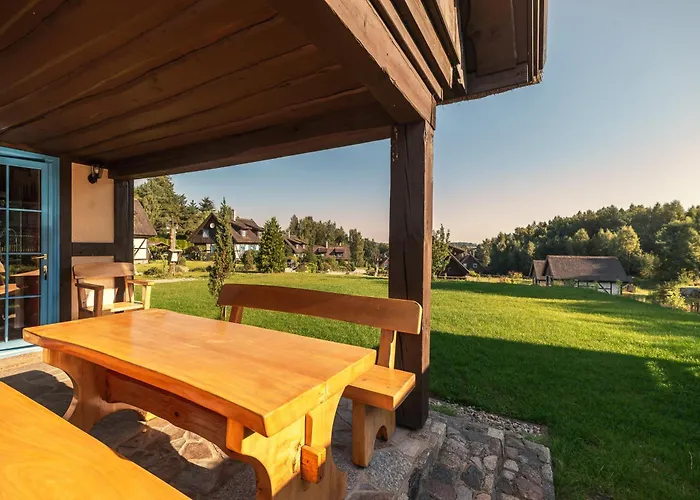 Kaszuby, Dom Kaszubski Nad Jeziorem Danielowa Dolina Szymbark (Pomerania)