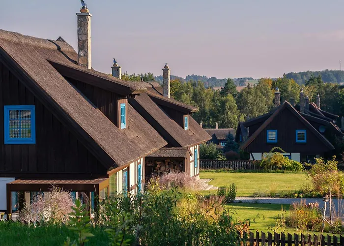 Kaszuby, Dom Kaszubski Nad Jeziorem Danielowa Dolina