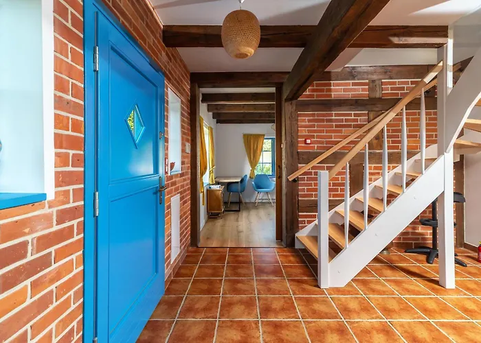 Prázdninový dům Kaszuby, Dom Kaszubski Nad Jeziorem Danielowa Dolina Szymbark (Pomerania)