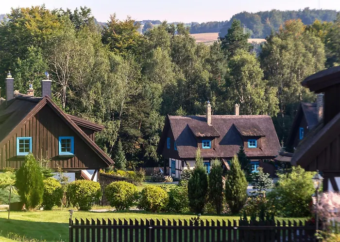 Kaszuby, Dom Kaszubski Nad Jeziorem Danielowa Dolina * Szymbark (Pomerania)