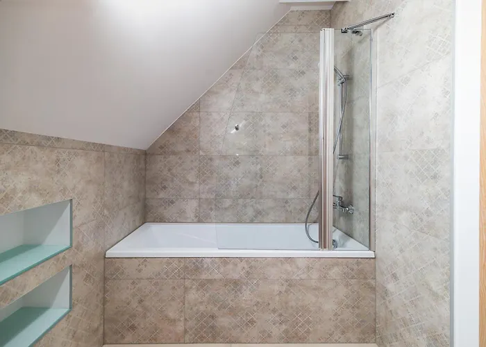 Kaszuby, Dom Kaszubski Nad Jeziorem Danielowa Dolina *