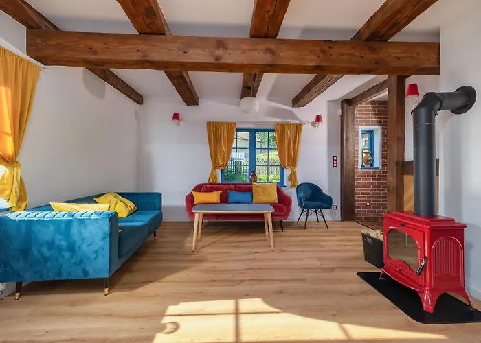 Kaszuby, Dom Kaszubski Nad Jeziorem Danielowa Dolina Prázdninový dům *