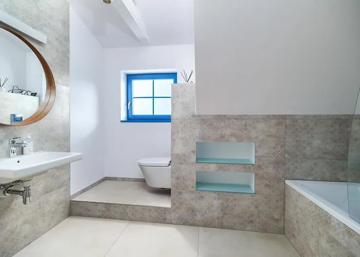 Prázdninový dům Kaszuby, Dom Kaszubski Nad Jeziorem Danielowa Dolina Szymbark (Pomerania)