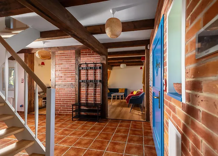 Kaszuby, Dom Kaszubski Nad Jeziorem Danielowa Dolina Prázdninový dům *