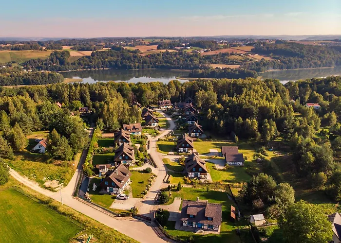 Kaszuby, Dom Kaszubski Nad Jeziorem Danielowa Dolina *