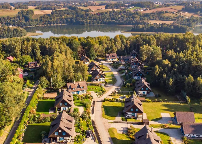 Kaszuby, Dom Kaszubski Nad Jeziorem Danielowa Dolina Szymbark (Pomerania)