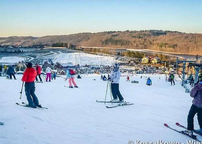 Kaszuby, Dom Kaszubski Nad Jeziorem Danielowa Dolina * Szymbark (Pomerania)