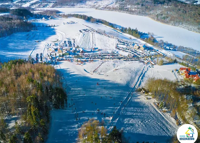 Kaszuby, Dom Kaszubski Nad Jeziorem Danielowa Dolina *